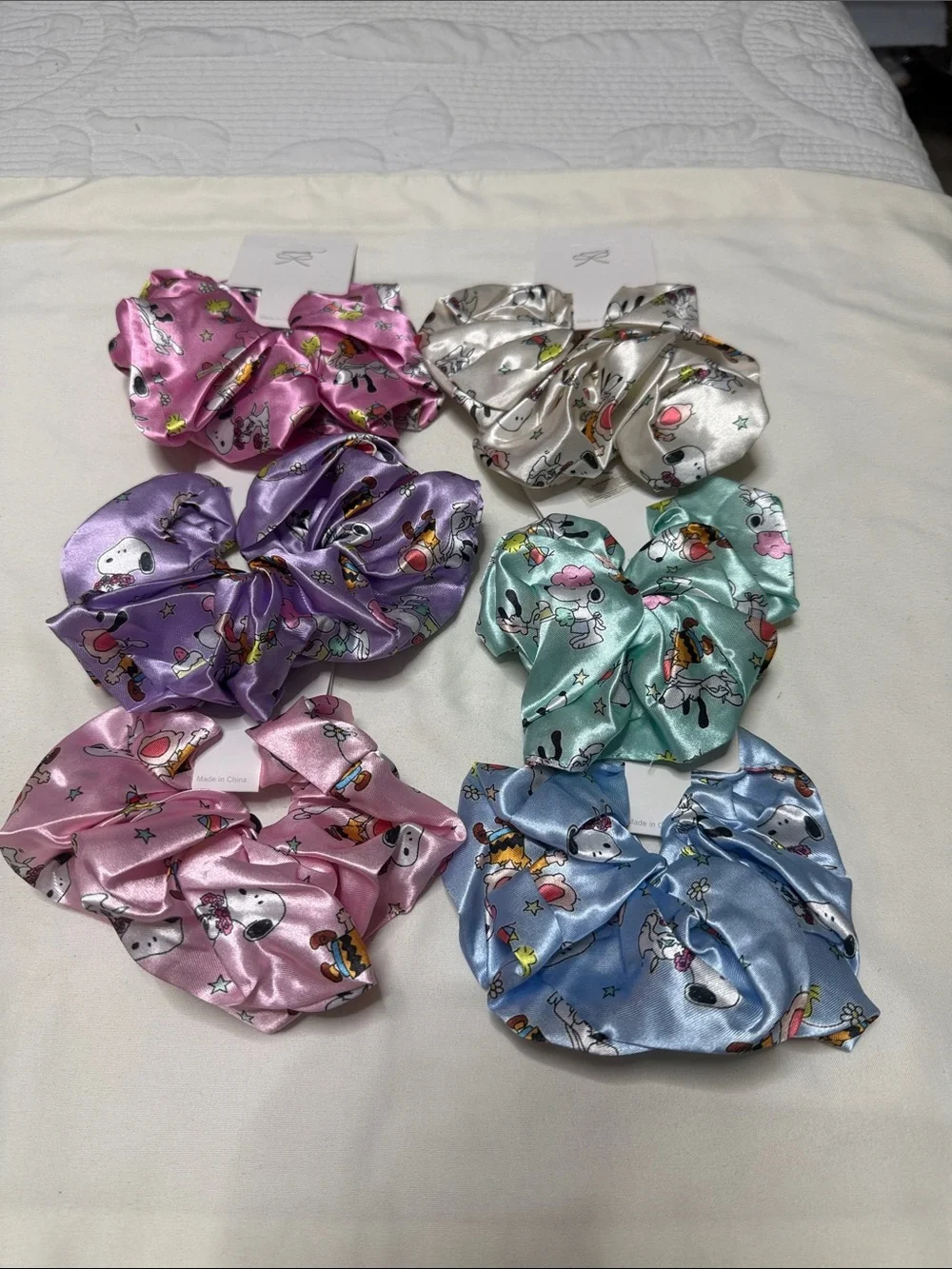 Sets of 12 Satin Snoopy Scrunchie - Purple